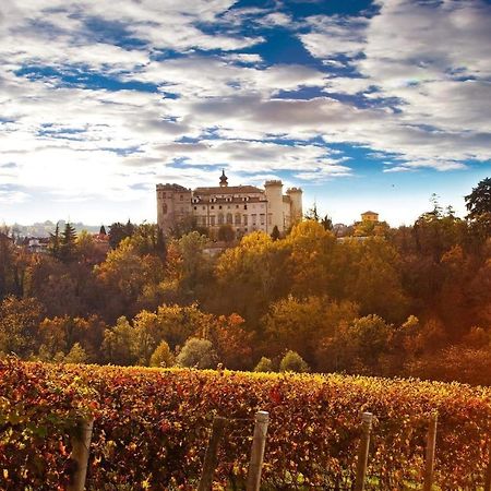 La Rocca Di Efisio Aparthotel Costigliole d'Asti Εξωτερικό φωτογραφία