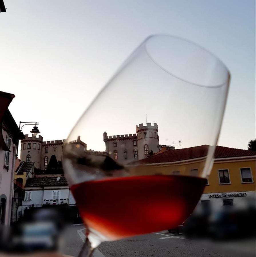 La Rocca Di Efisio Aparthotel Costigliole d'Asti Εξωτερικό φωτογραφία