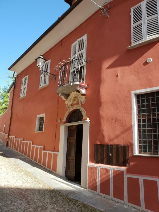 La Rocca Di Efisio Aparthotel Costigliole d'Asti Εξωτερικό φωτογραφία