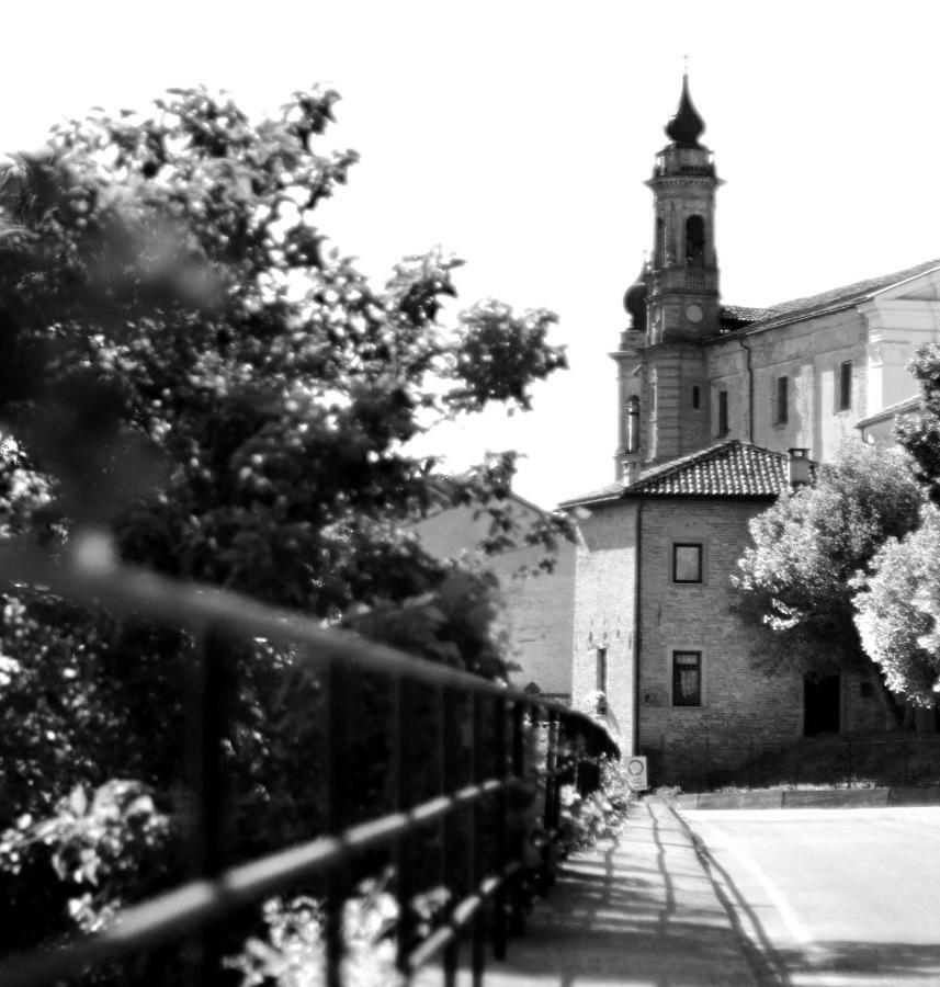 La Rocca Di Efisio Aparthotel Costigliole d'Asti Εξωτερικό φωτογραφία