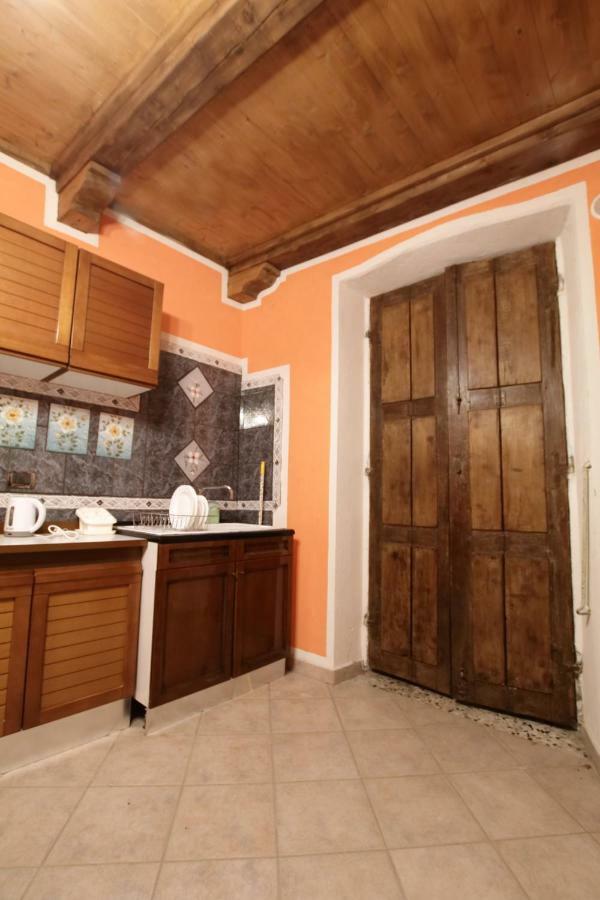 La Rocca Di Efisio Aparthotel Costigliole d'Asti Εξωτερικό φωτογραφία