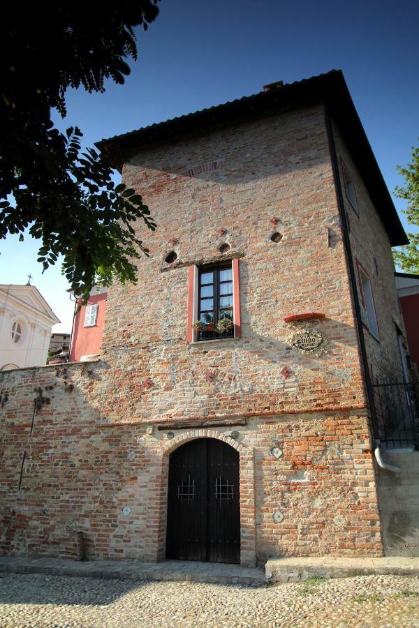 La Rocca Di Efisio Aparthotel Costigliole d'Asti Εξωτερικό φωτογραφία